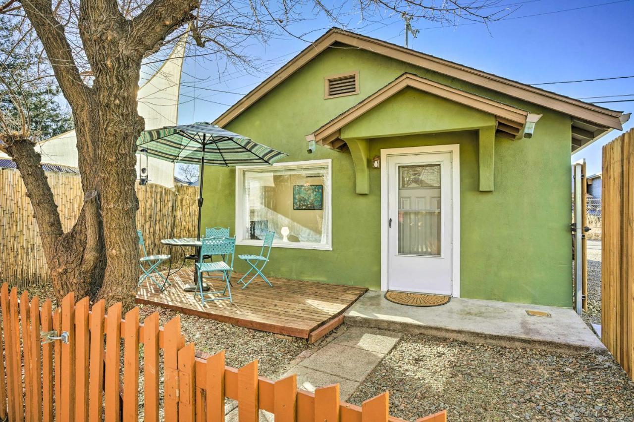 Vibrant Prescott Cottage With Private Backyard! Exterior photo